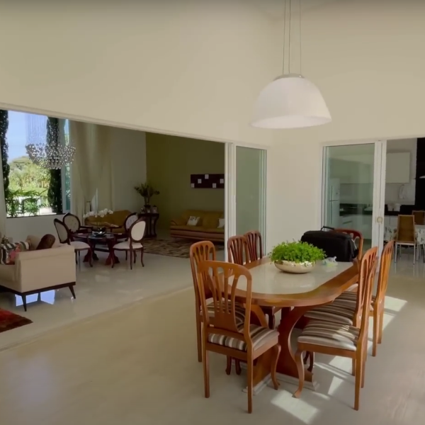 CHÁCARA 4 SUÍTES + COROLLA CROSS OU 995 MIL REAIS no PIX